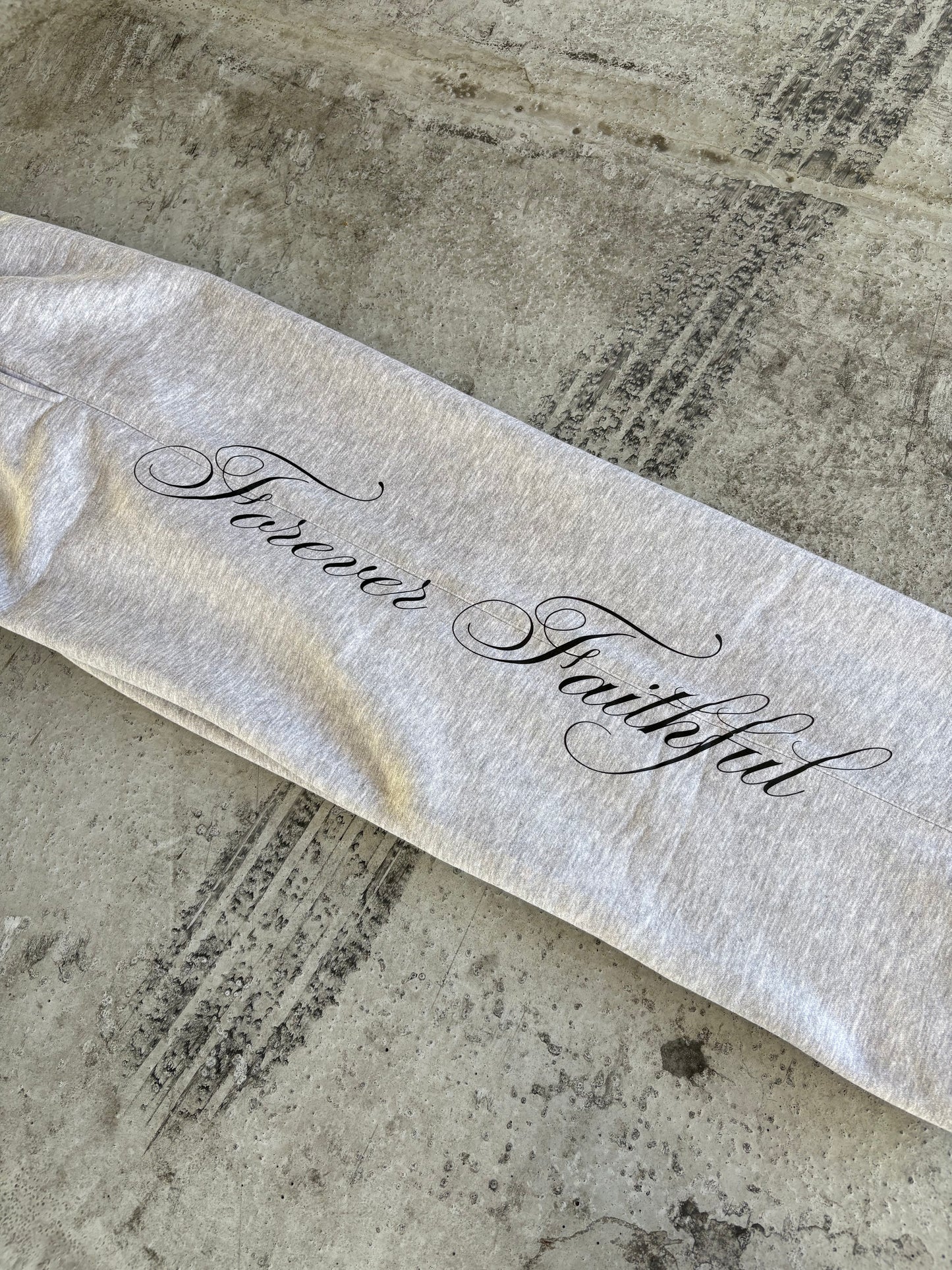 forever faithful sweatpants grey